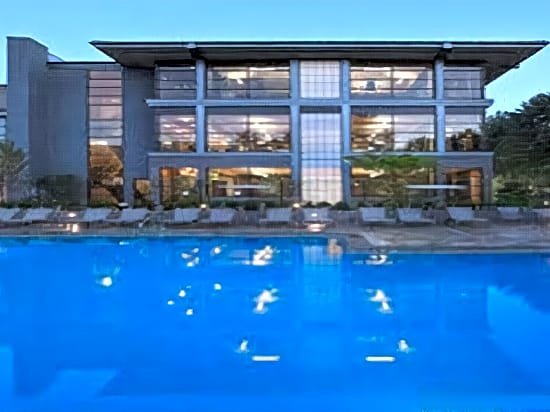 Bellevue Club Hotel