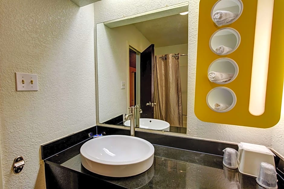 Motel 6 Houston Hobby