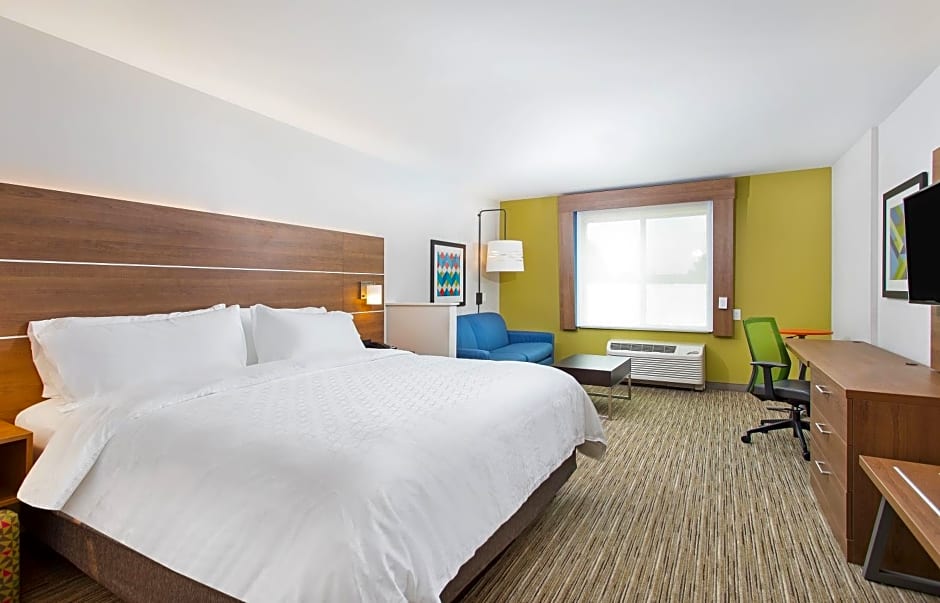 Holiday Inn Express & Suites - La Grange