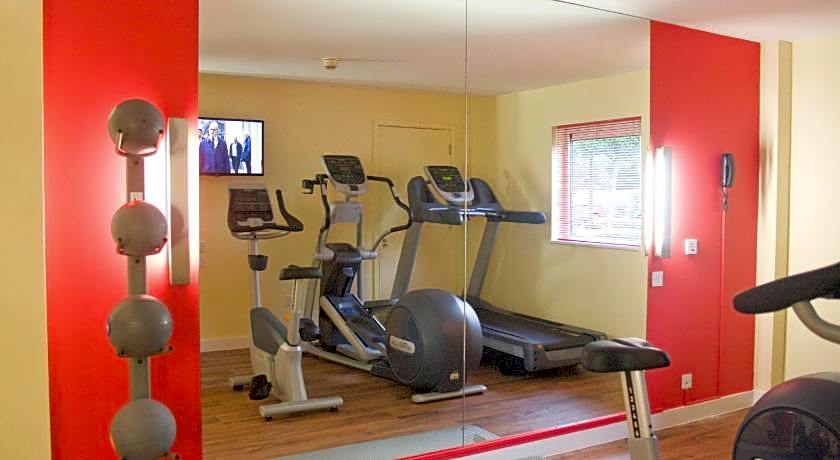 Ramada London North M1