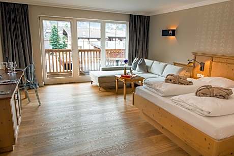 Suite with Mountain View