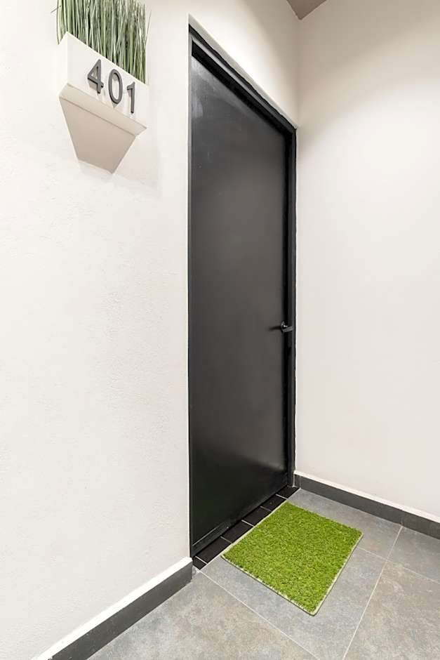 Zielo 2bdrm 2 bath Private balcony, Rooftop Walk to Zocalo