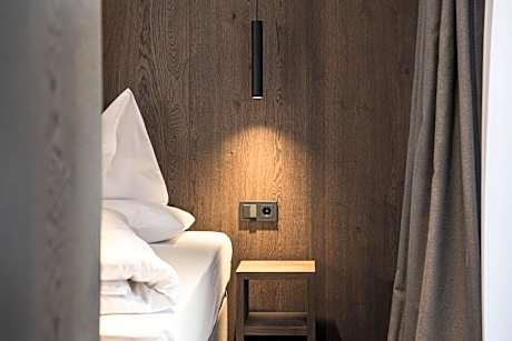 Penthouse Apartment with Terrace (2-4 Adults)