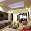 Bidwood Suite Hotel, Opposite Sarit Centre