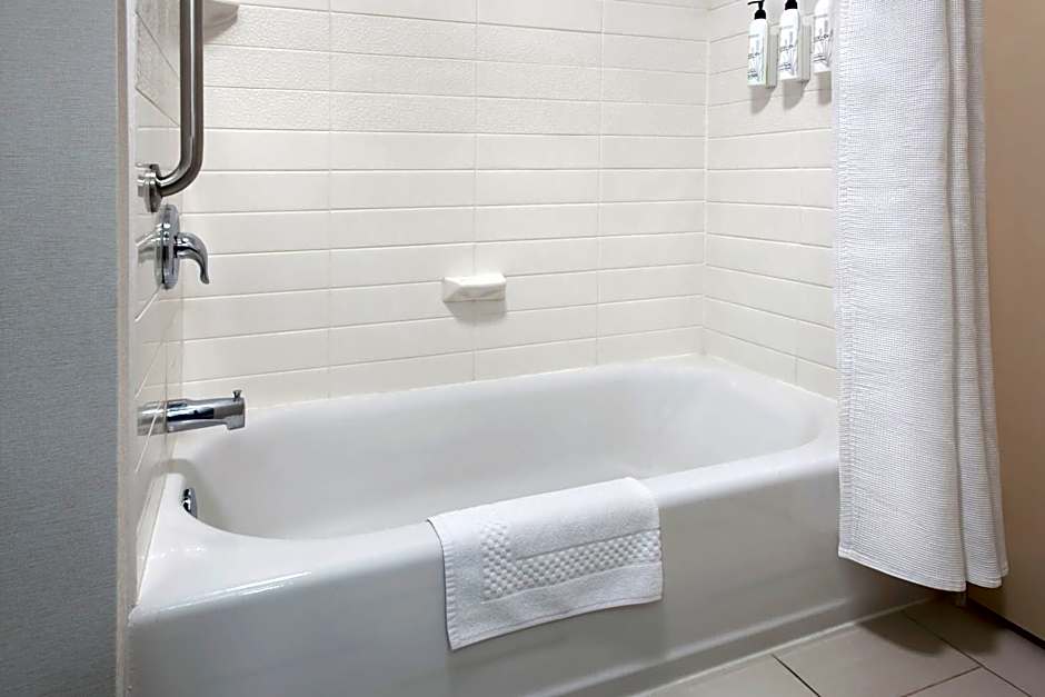 Fairfield Inn & Suites by Marriott Watertown Thousand Islands