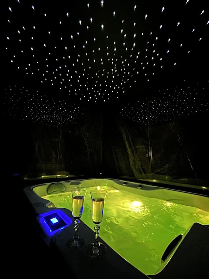 ELÉGANCE & SPA - chambre d'hôtes avec sauna et jacuzzi privatif