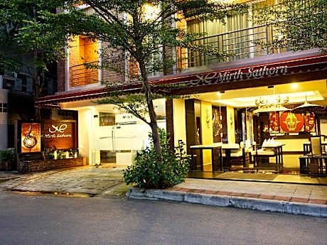 Mirth Sathorn Hotel