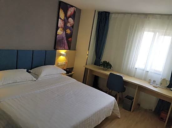 7 Days Inn Zhuhai North Station University Town Jinding Shop