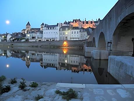 Grand Hotel Saint-Aignan