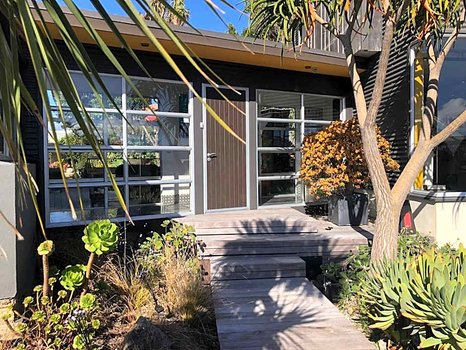 Top Floor Bed and Breakfast