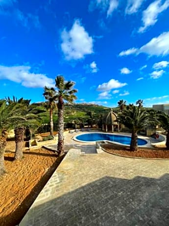 Detached Lodge with Private Pool Surrounded by Nature