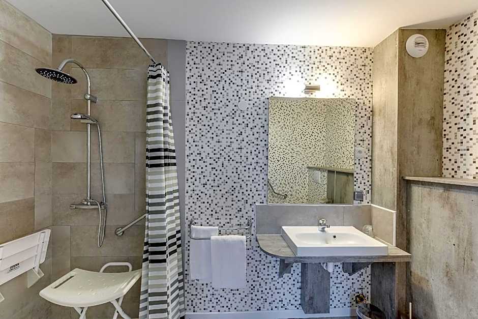 Confort Hôtel Thouars