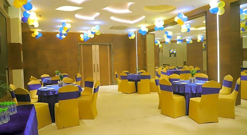 Hotel Maple Grand