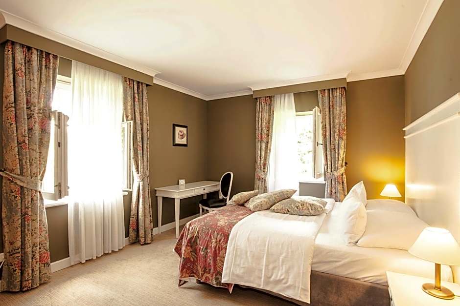 Foto 1 dari 3 — Double Room Towerhouse Souterrain