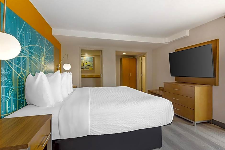 Best Western Plus Raleigh Crabtree Valley Hotel