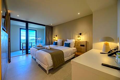Twin Room with View