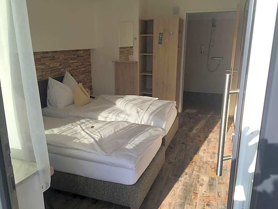 Burg Rooms - 24h Self-Check-in