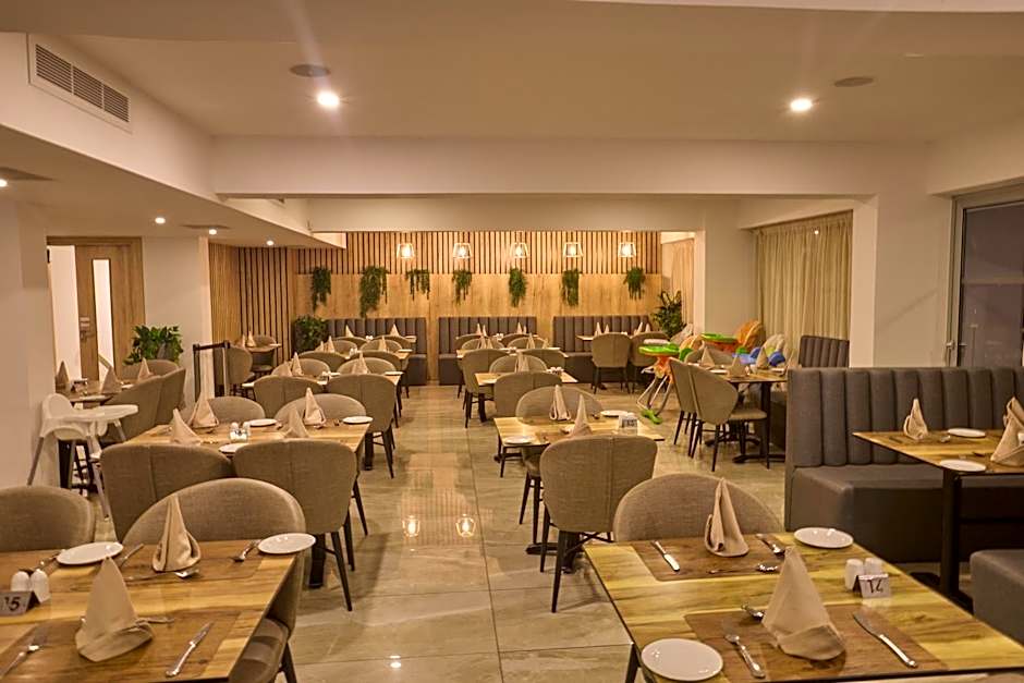 Bohemian Gardens Hotel