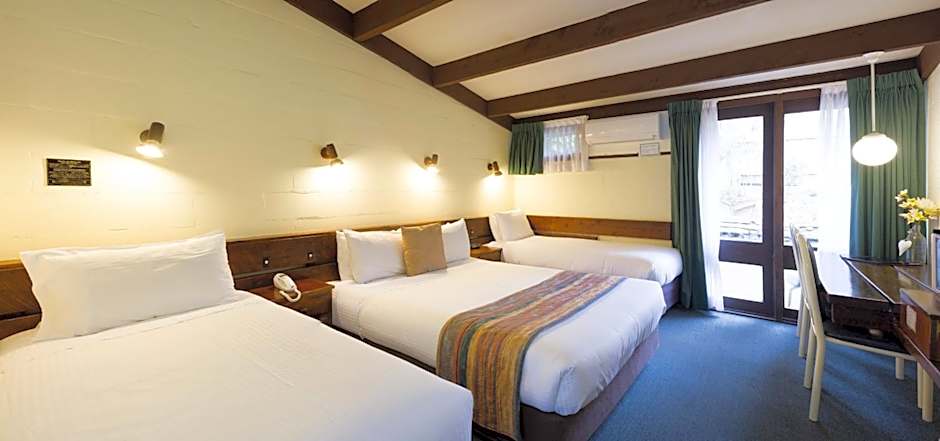 Blackheath Motor Inn