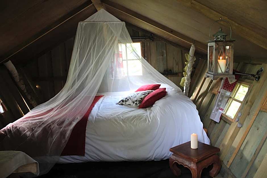 Insolites, Les Ormes, Epiniac