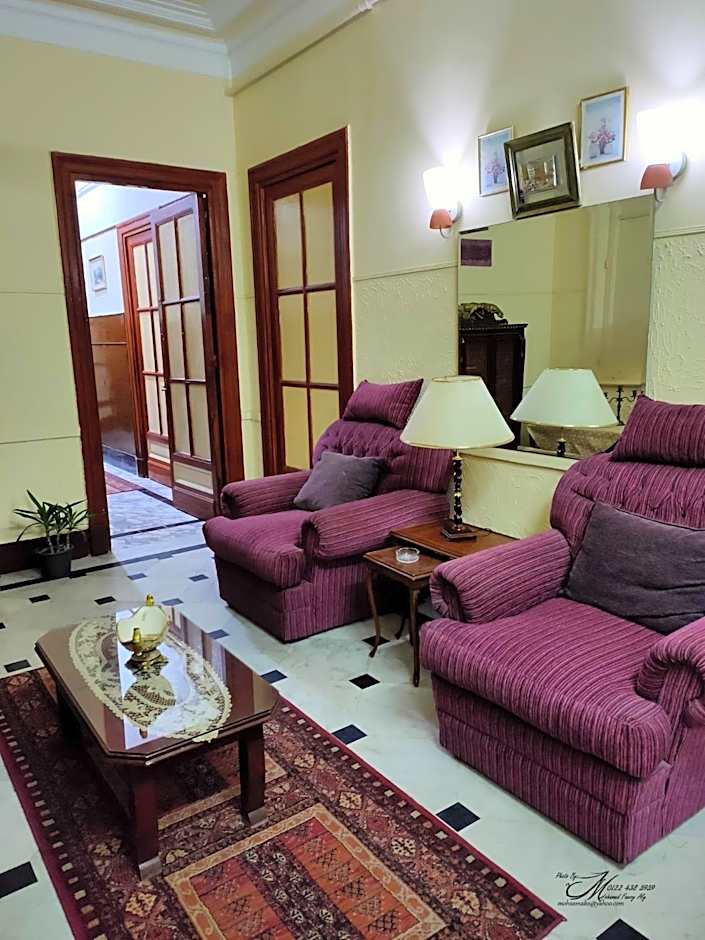 Triomphe Hostel