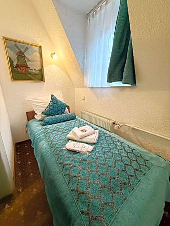 Single Room with Shower
