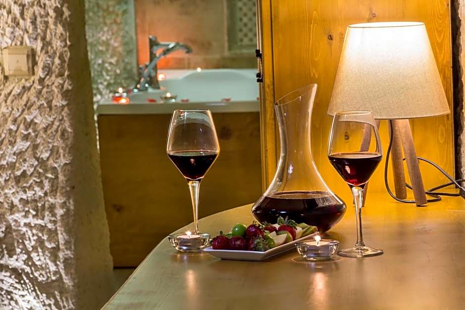 Azure Cave Suites - Cappadocia