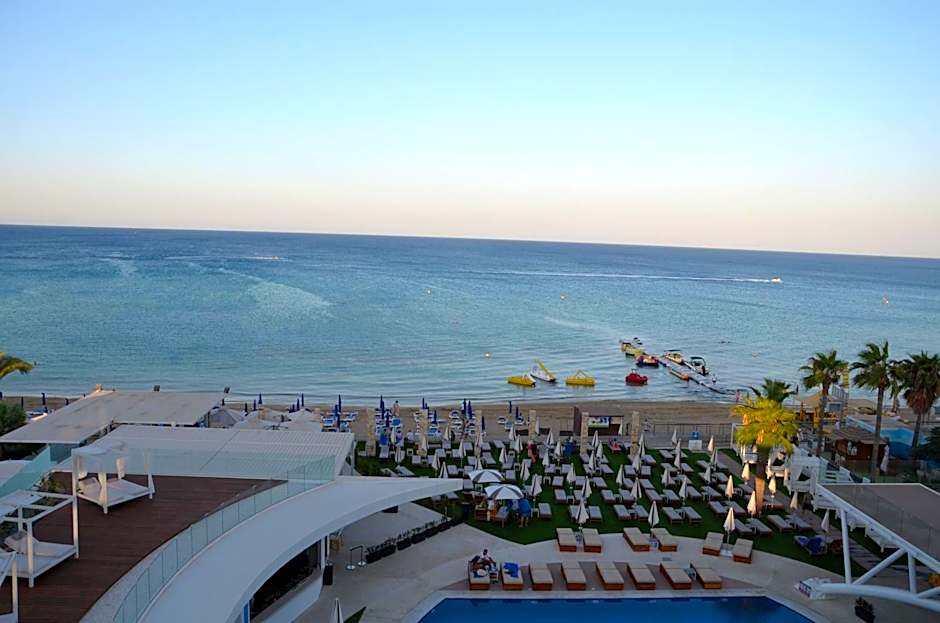 Flamingo Paradise Beach Hotel - Adults Only