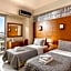 City Life Port Hotel