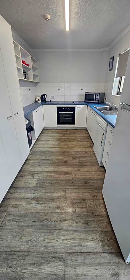 Kalua Holiday Apartments