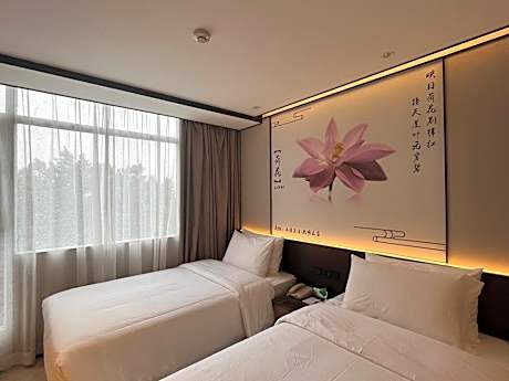Deluxe Thematic Twin Room