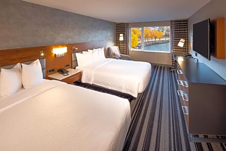 Queen Room with Two Queen Beds and Bay View
