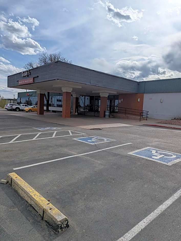 Plaza Hotel Denver Central