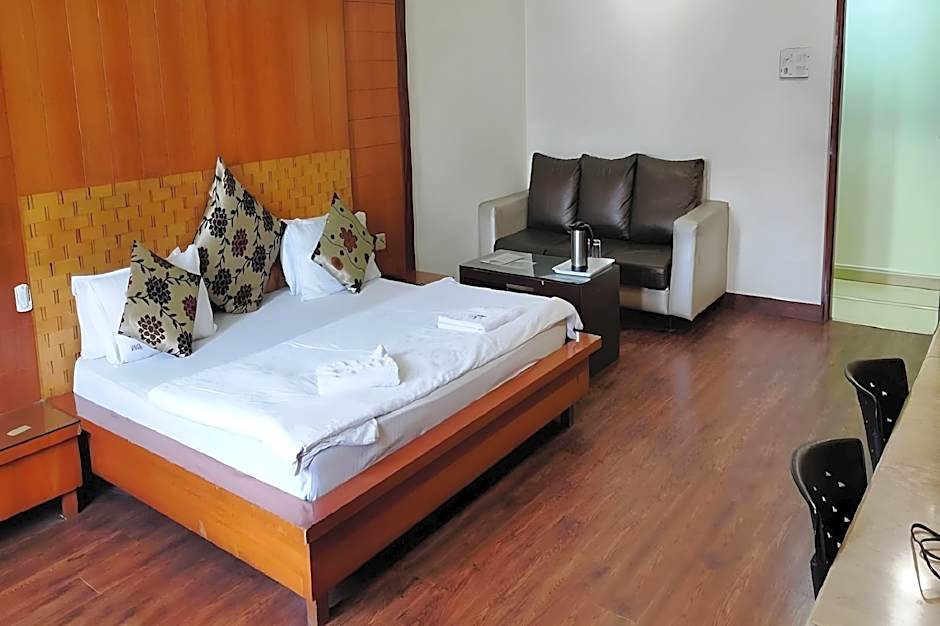 Hotel Mandakini Plaza