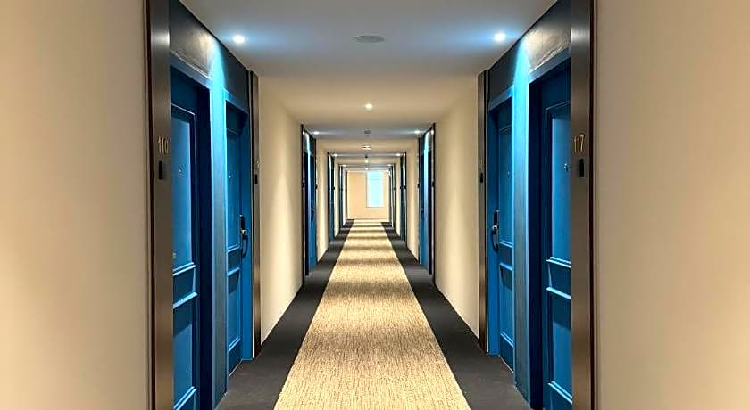 Le'genda Hotel