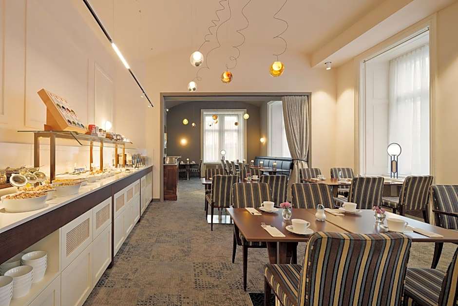 HiLight Suites Hotel