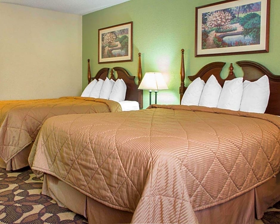 Quality Inn Broken Arrow - Tulsa