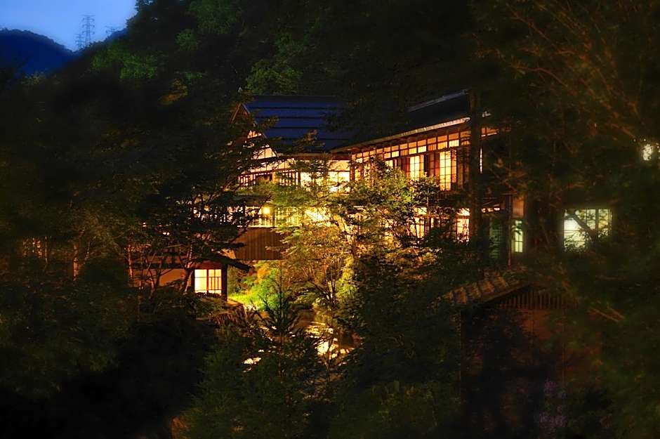 Houshi Onsen Chojukan