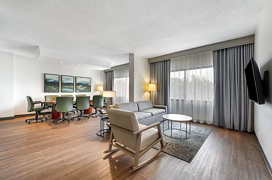 DoubleTree Suites By Hilton Raleigh-Durham