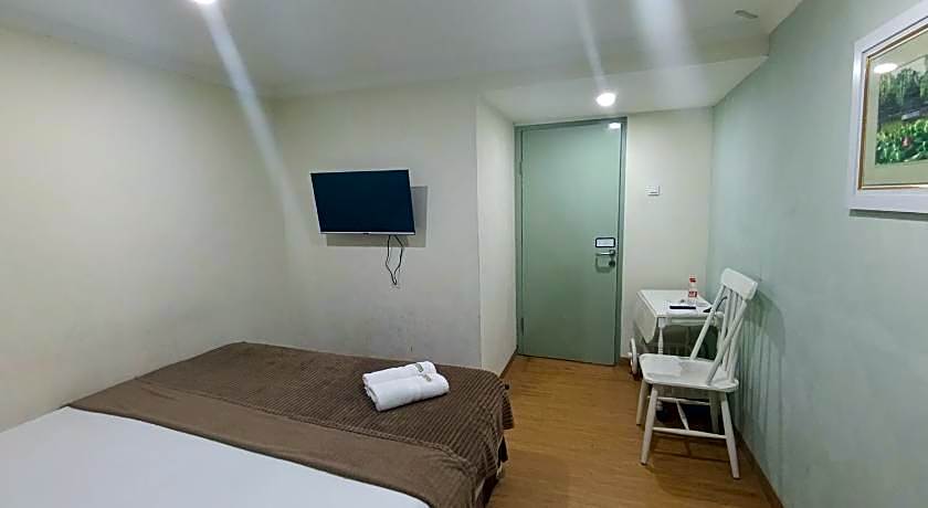 Mamifokobo Guest House