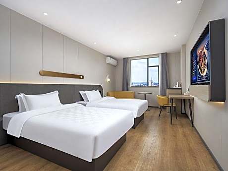 WH - Standard Daxiao Twin Room