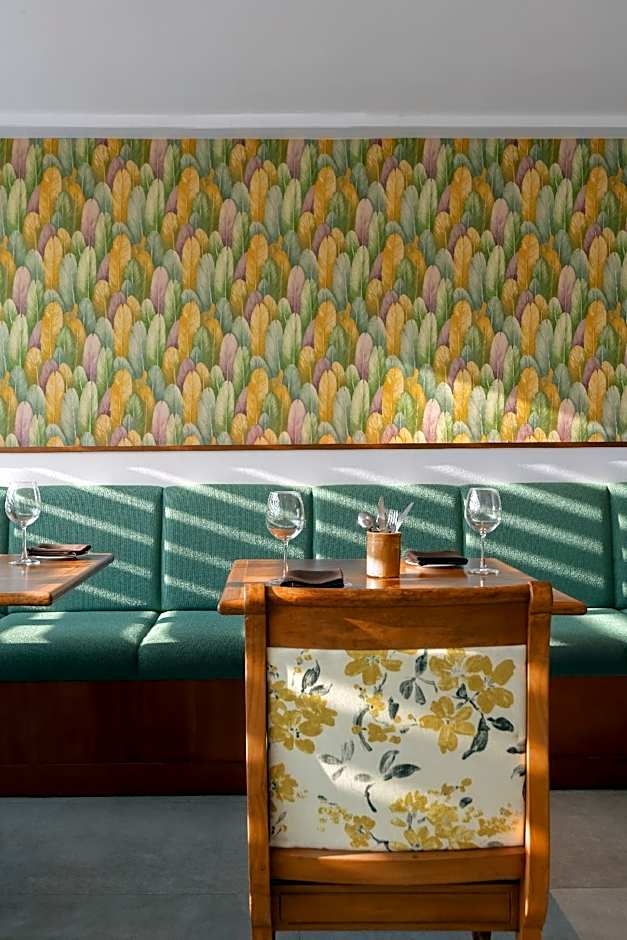 The Avenue Regent Hotel