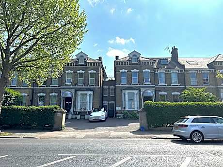 Amhurst Hotel