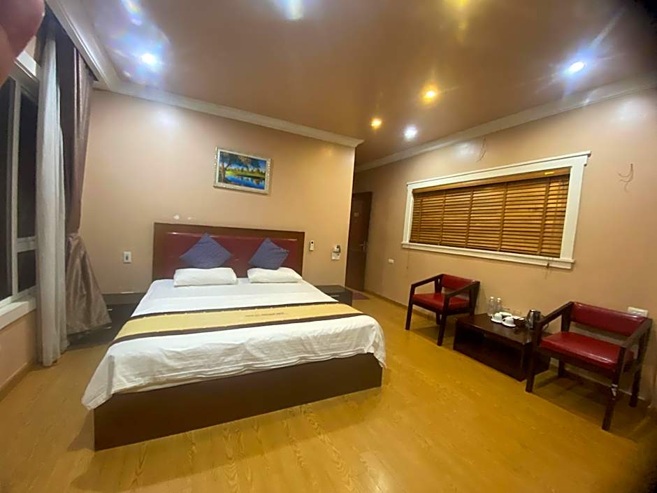 Hồng Kỳ Boutique Hotel