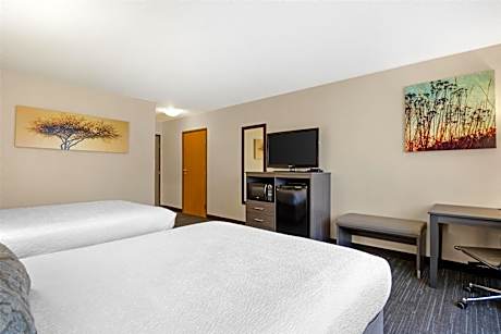 2 Queen Beds Non-Smoking Microwave And Refrigerator Wi-Fi Full Breakfast