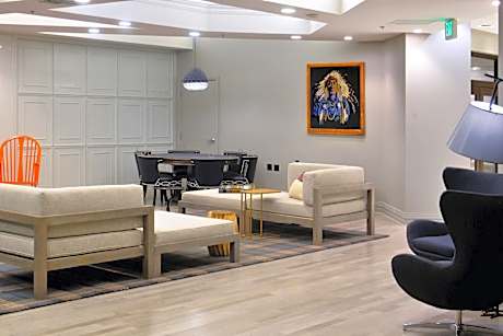Renaissance Reno Downtown Hotel & Spa