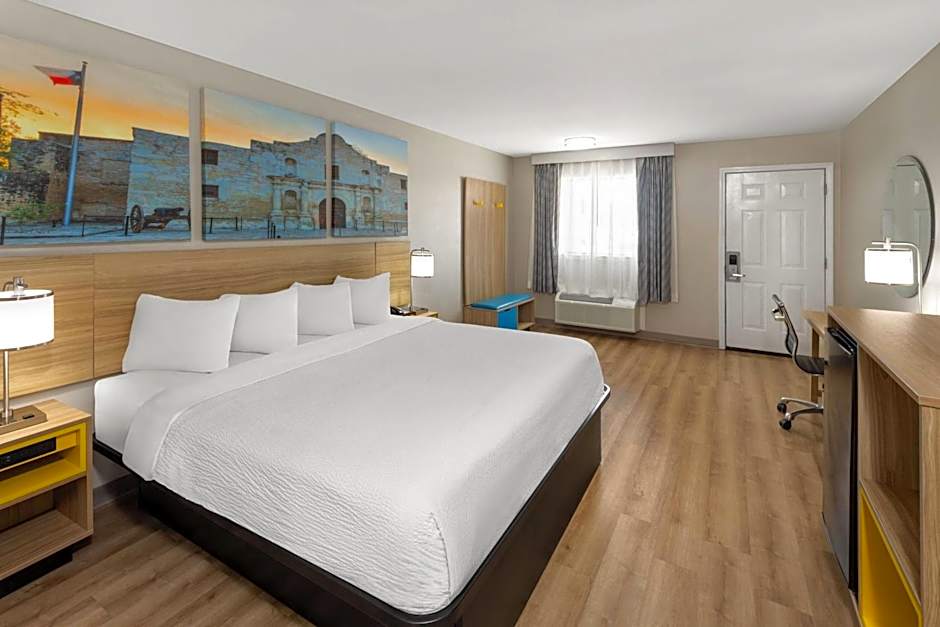 Days Inn by Wyndham Temple