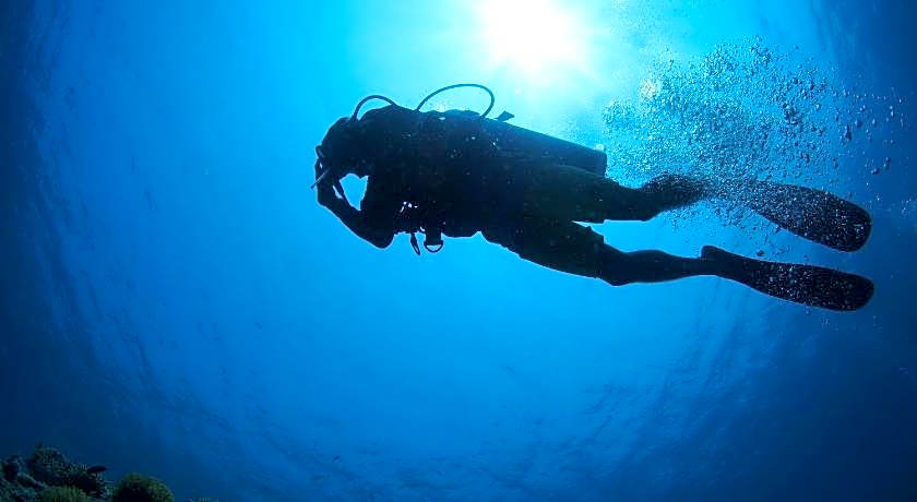 Sunrise by White sand dhigurah 