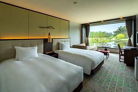 Deluxe Garden Twin Room - Non-Smoking