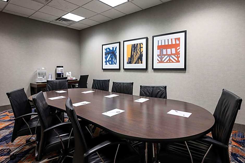 Hampton Inn Evansville/Airport